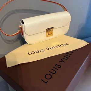 Louis Vuitton pearl white handbag